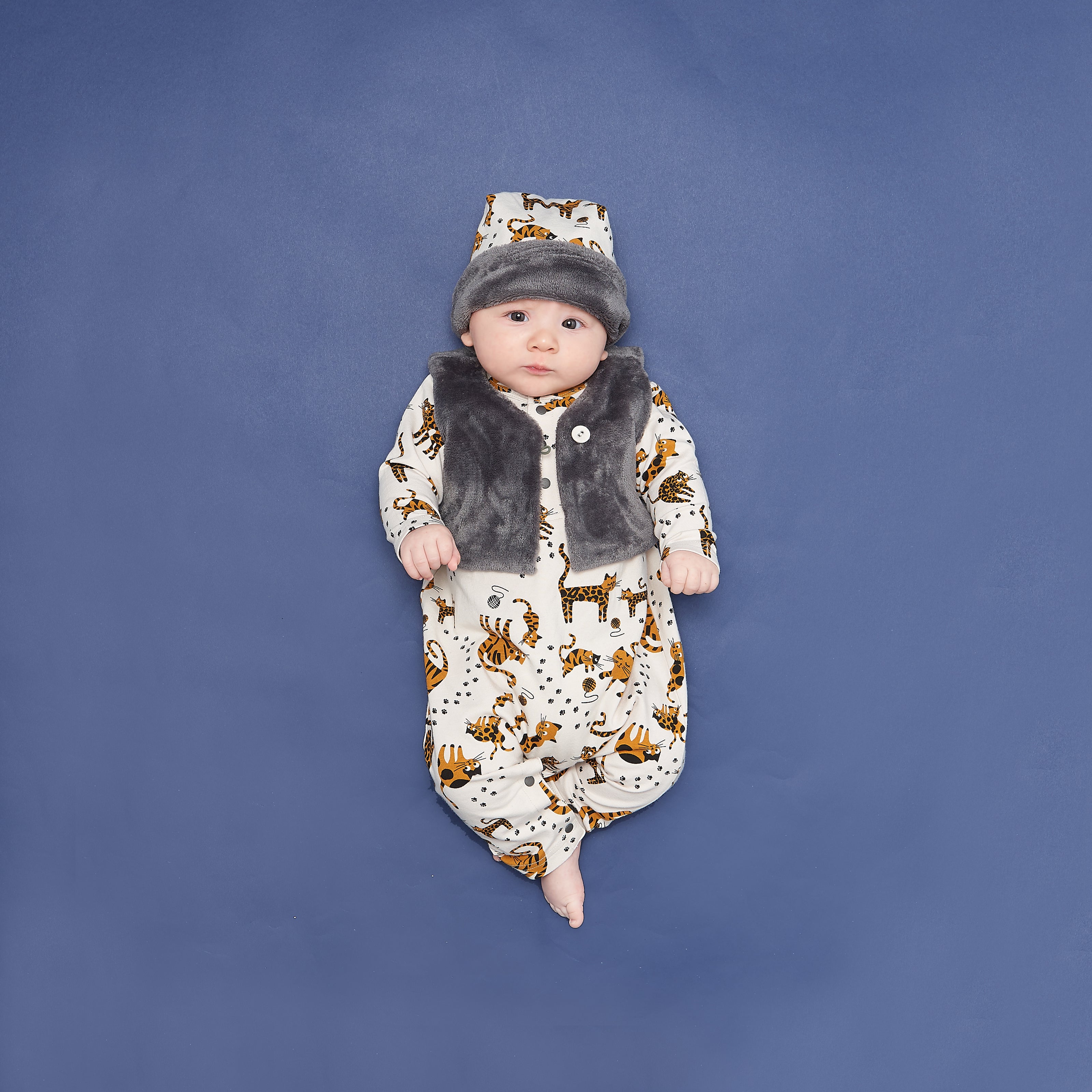 Bonnie Mob Reversible Baby Gilet Faux Fur Lined - Sand Cat Print