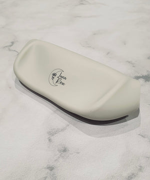 Luna Rose White Sand Silicone Bib